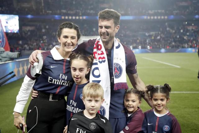 1717583165130044028.jpg 1717582495805.jpg