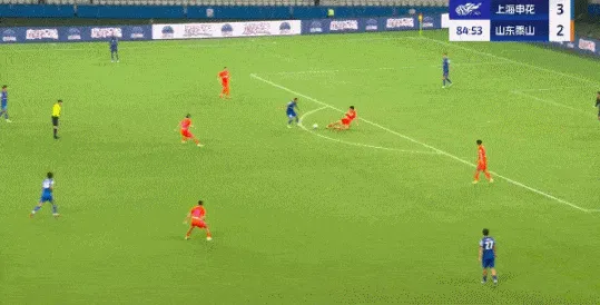 开云体育下载电脑版-彭逸翔抢断，卡扎伊什维利破门上演帽子戏法，泰山3-3