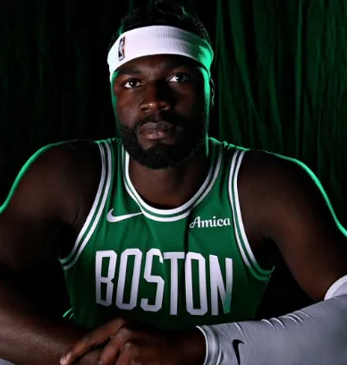 开云体育下载电脑版-5帽赛季新高！马祖拉：克塔在防守端的进步让球队变得更强